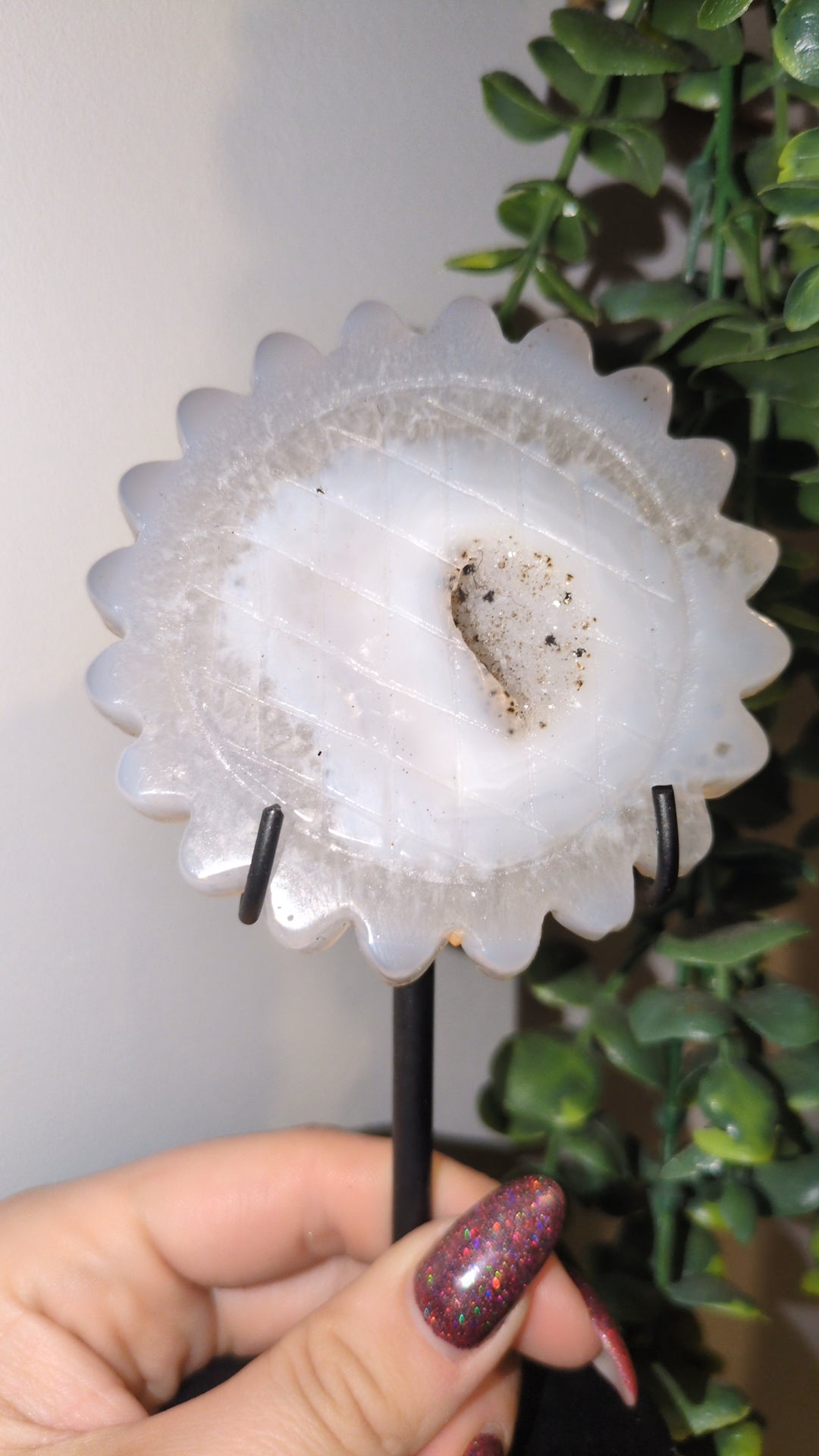 Druzy agate sunflower (C)