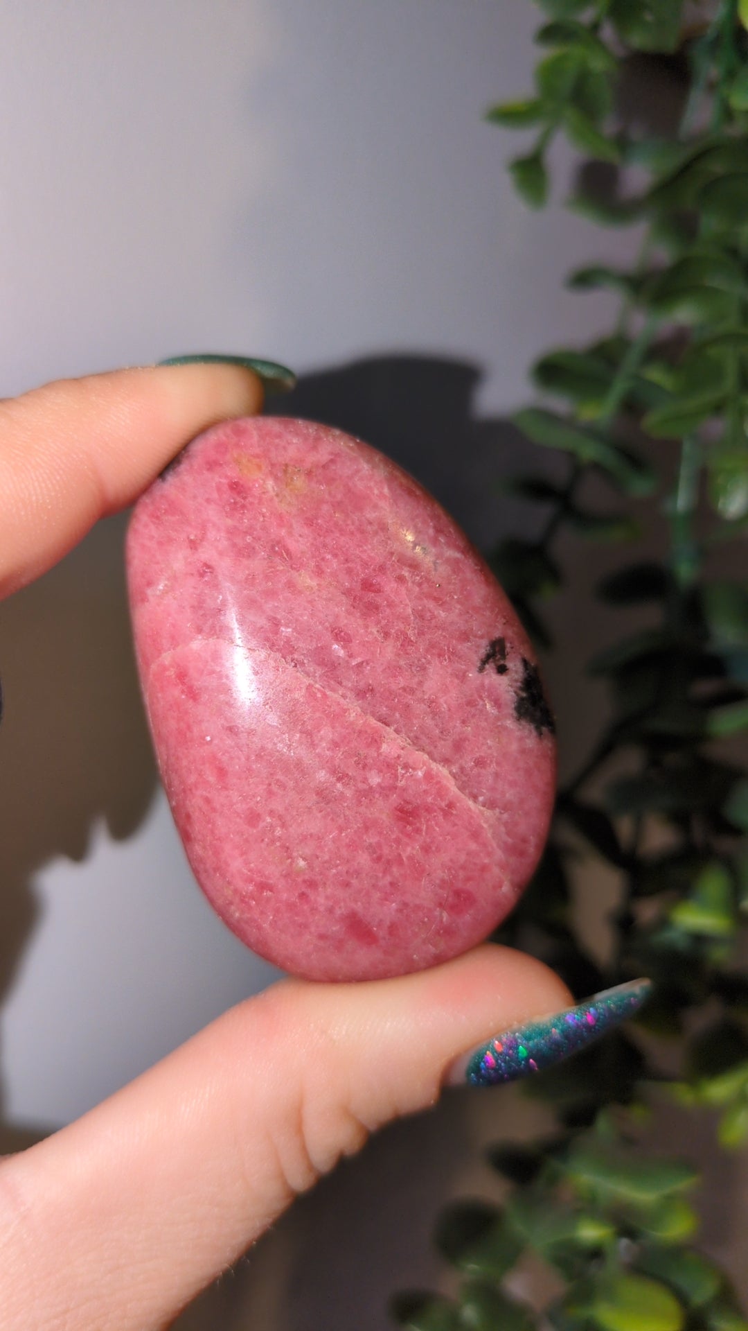 Rhodonite palm ✨