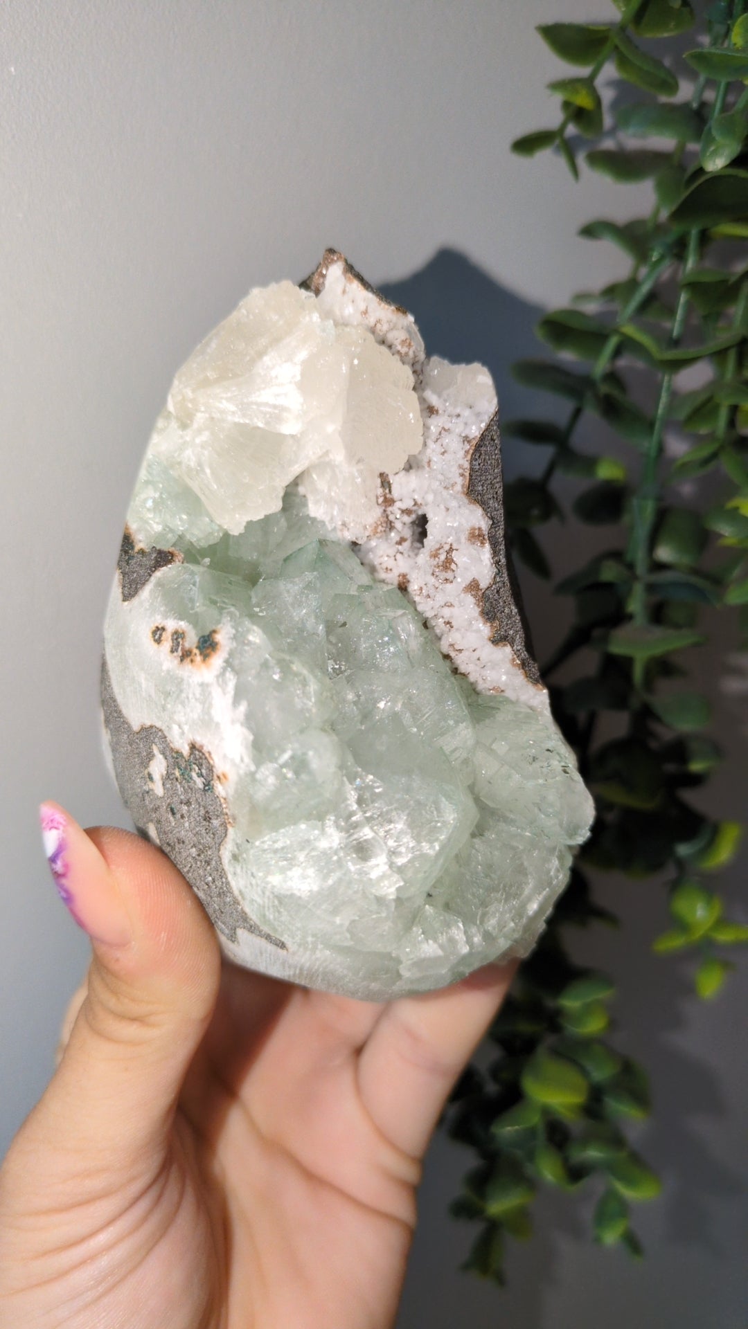 Icy Mint Apophyllite ✨M