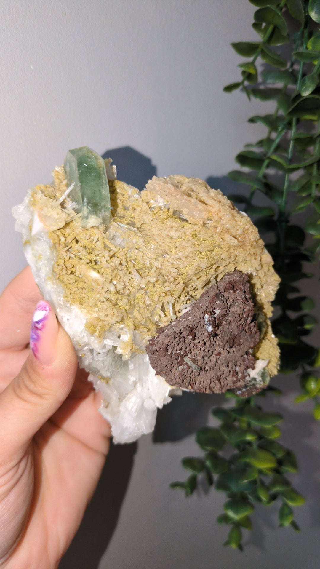 Icy Mint Apophyllite with yellow scolecite ✨