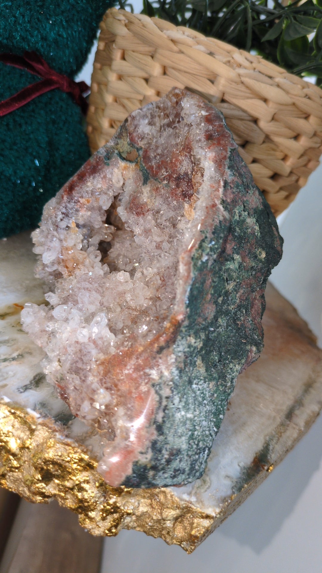 Pink amethyst cluster - cave style ✨