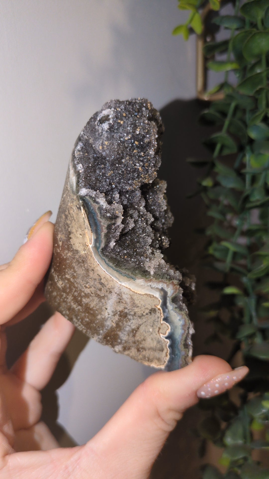 Black amethyst cut base ✨ 26✨