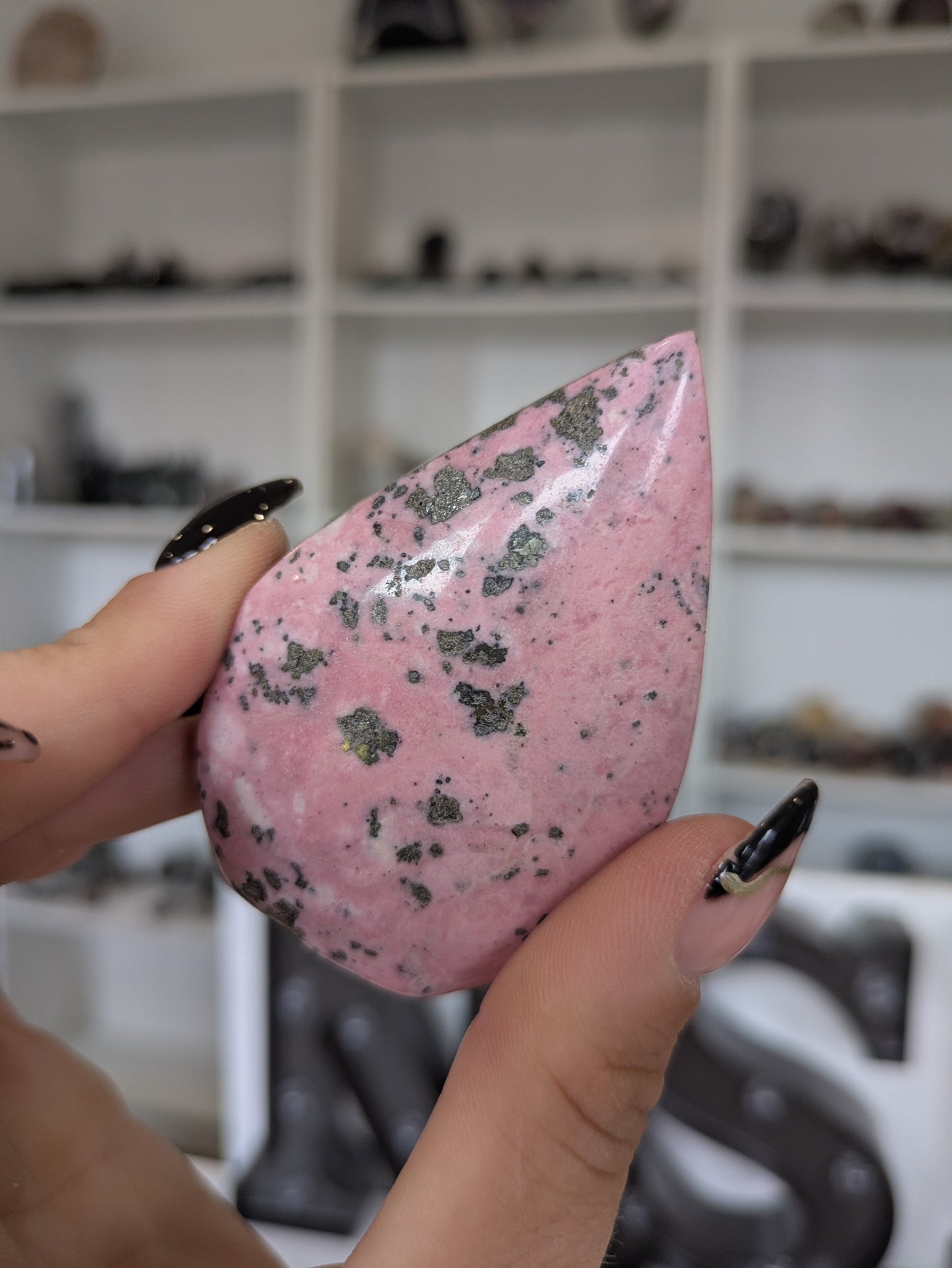 Peruvian rhodonite ✨ B