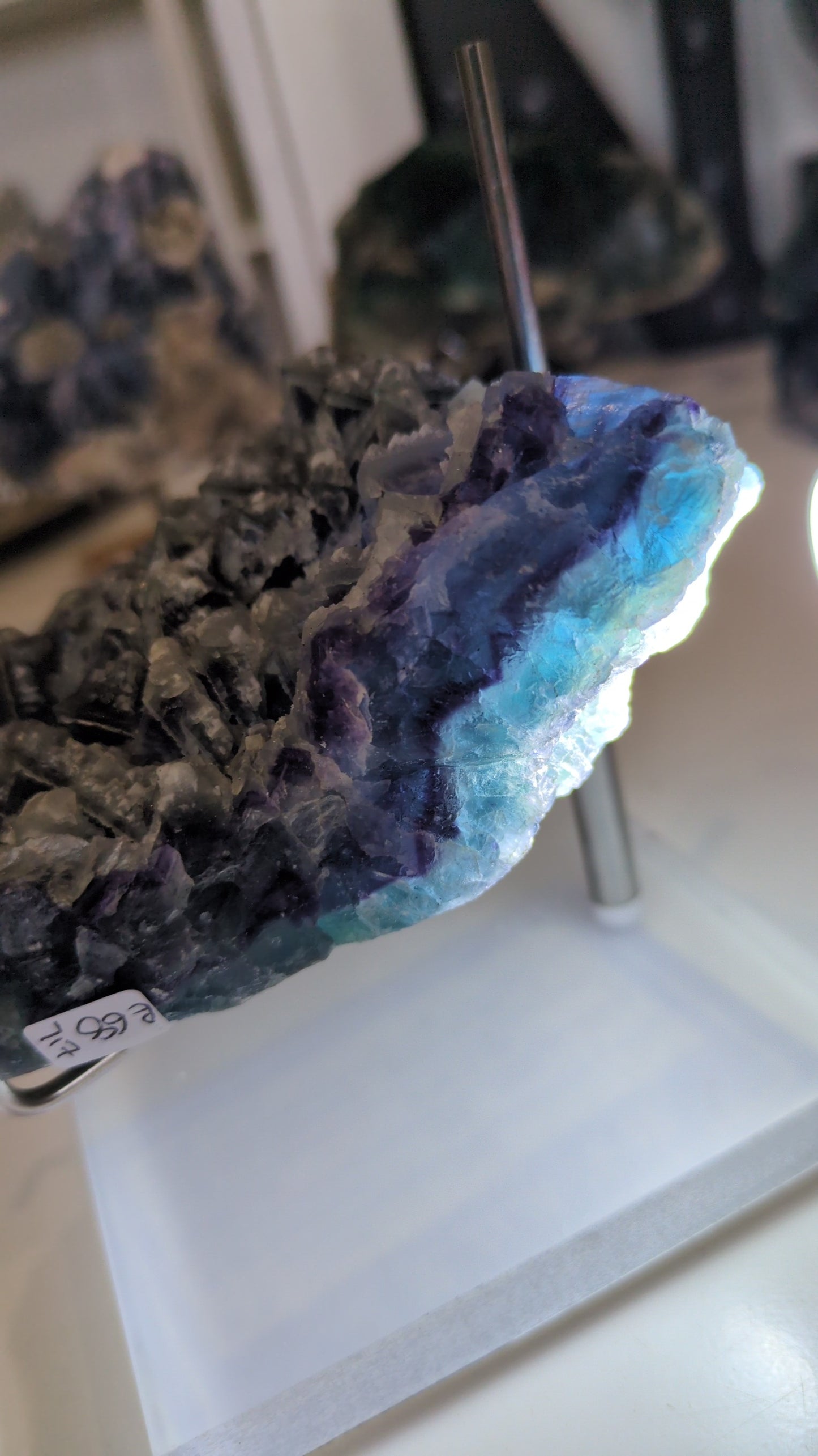 Raw rainbow flourite ✨A