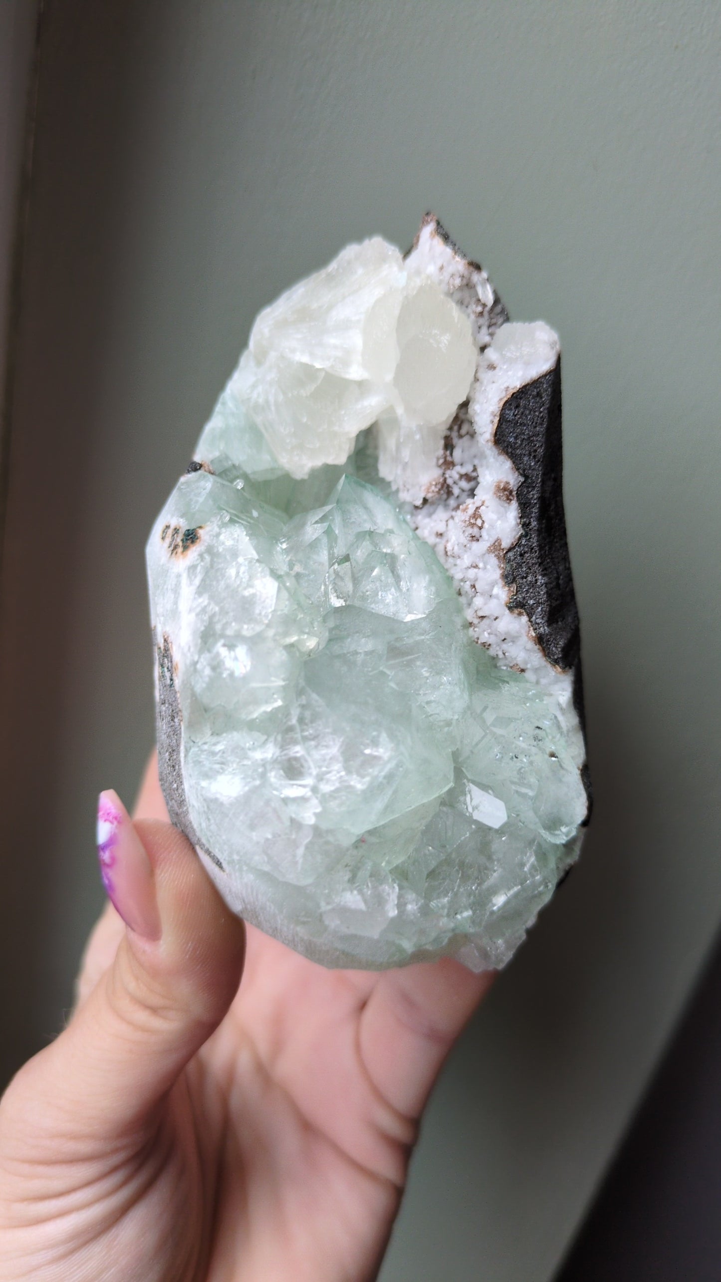 Icy Mint Apophyllite ✨M