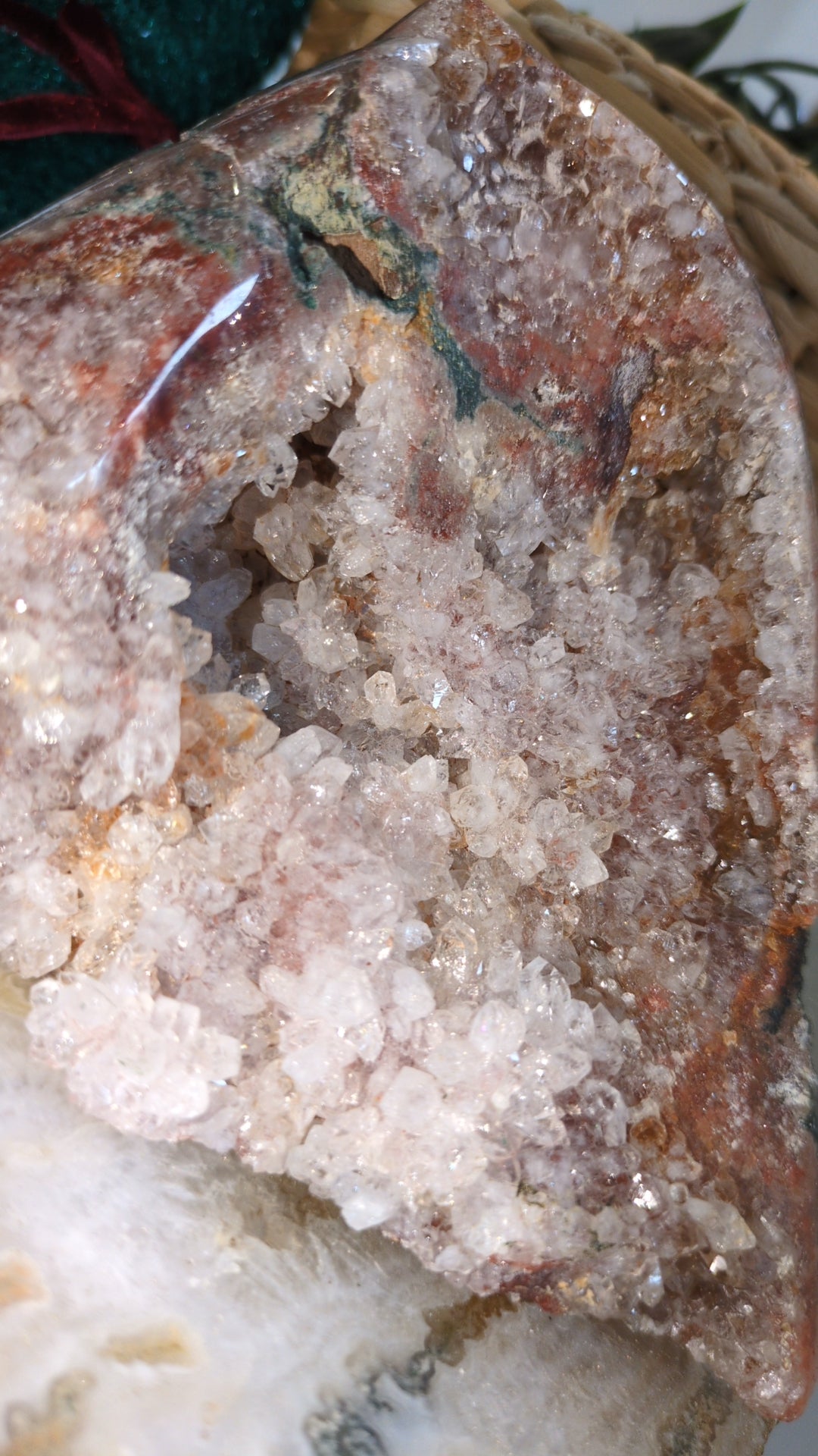 Pink amethyst cluster - cave style ✨
