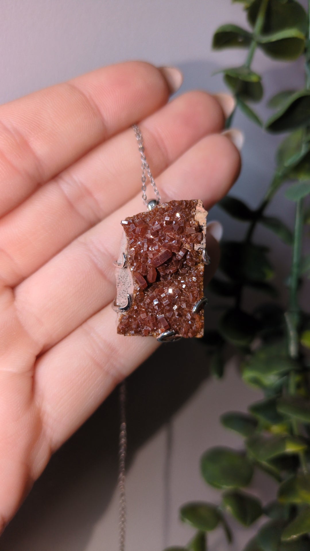 Vanadinite pendant ✨
