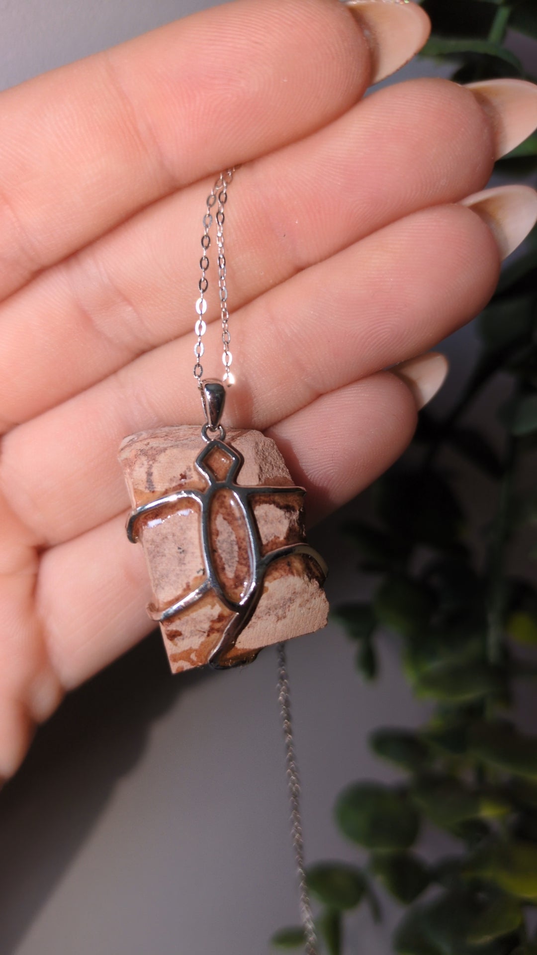 Vanadinite pendant ✨