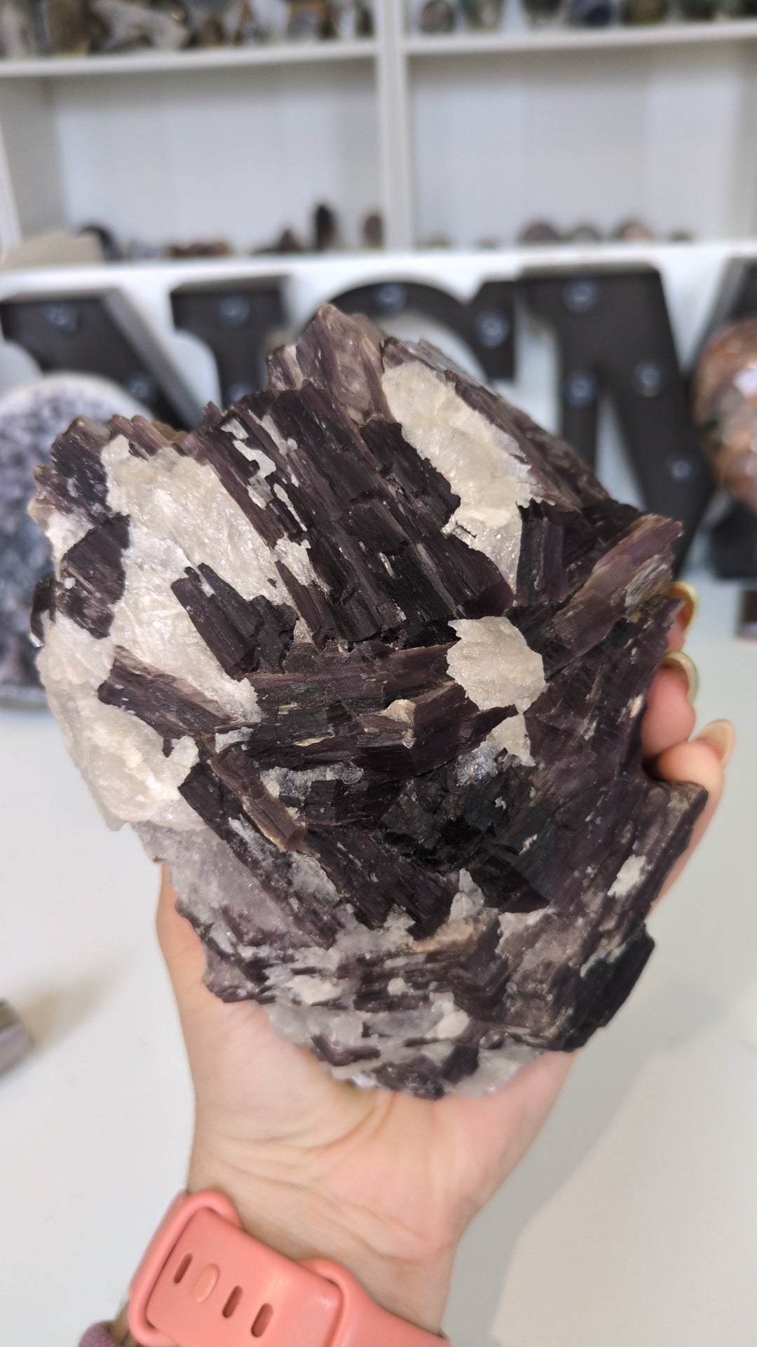 XL raw Mica with quartz ✨