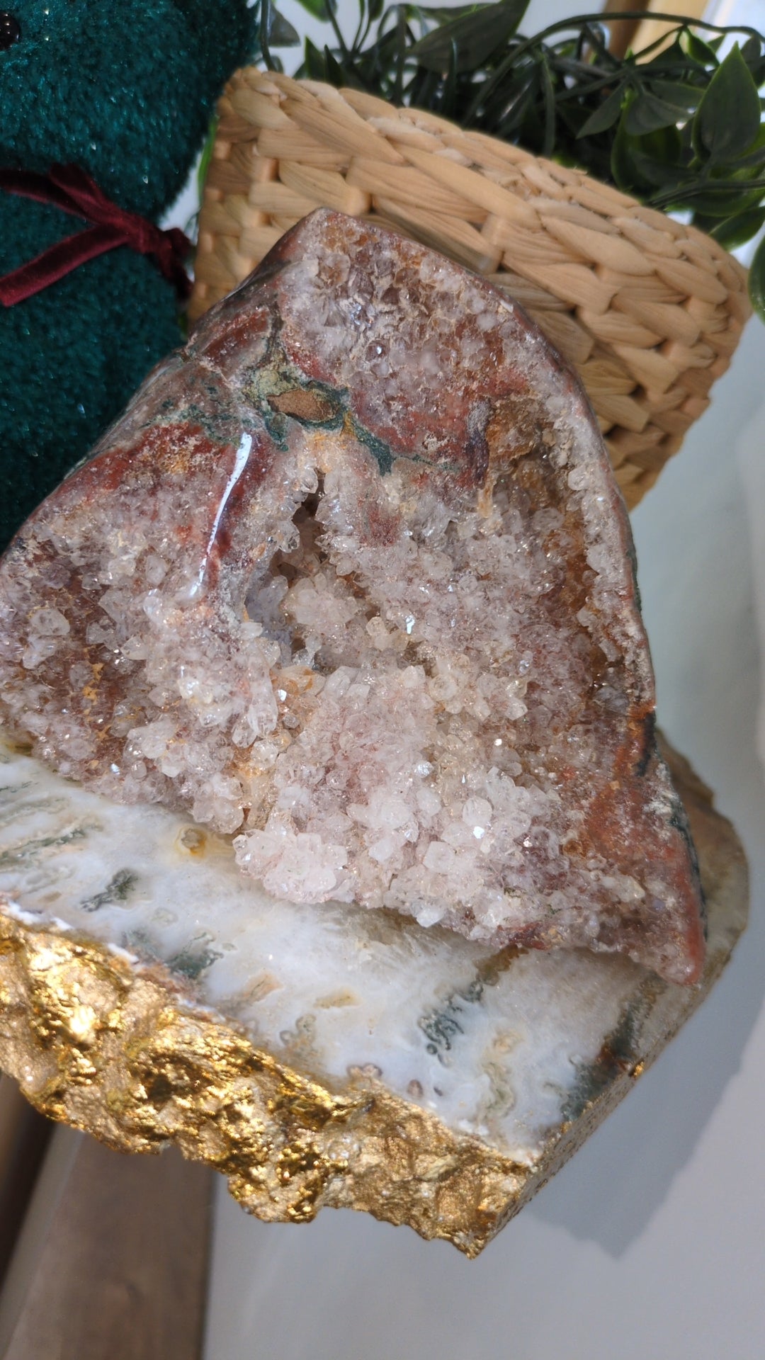 Pink amethyst cluster - cave style ✨