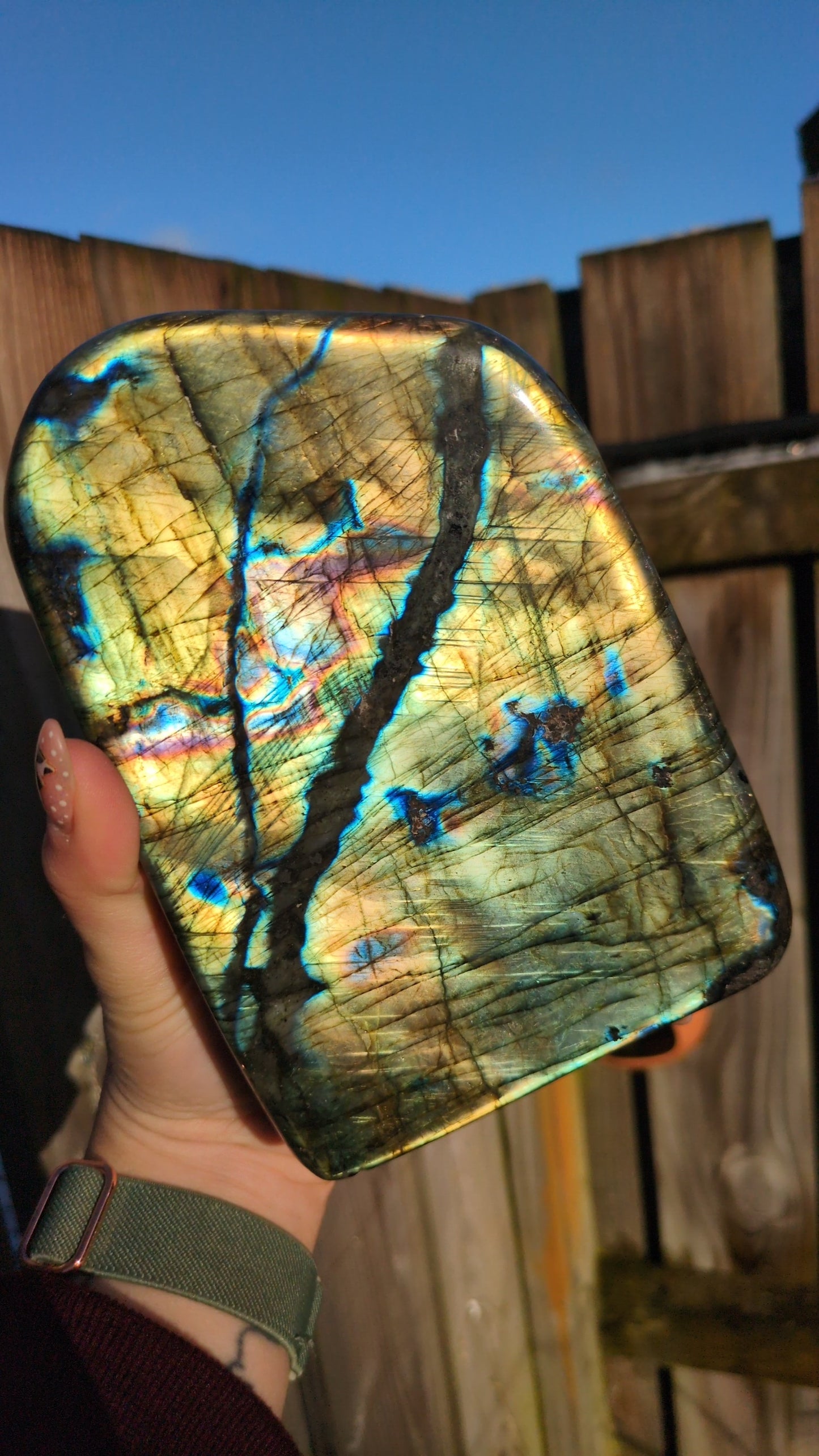 Large labradorite freeform ✨