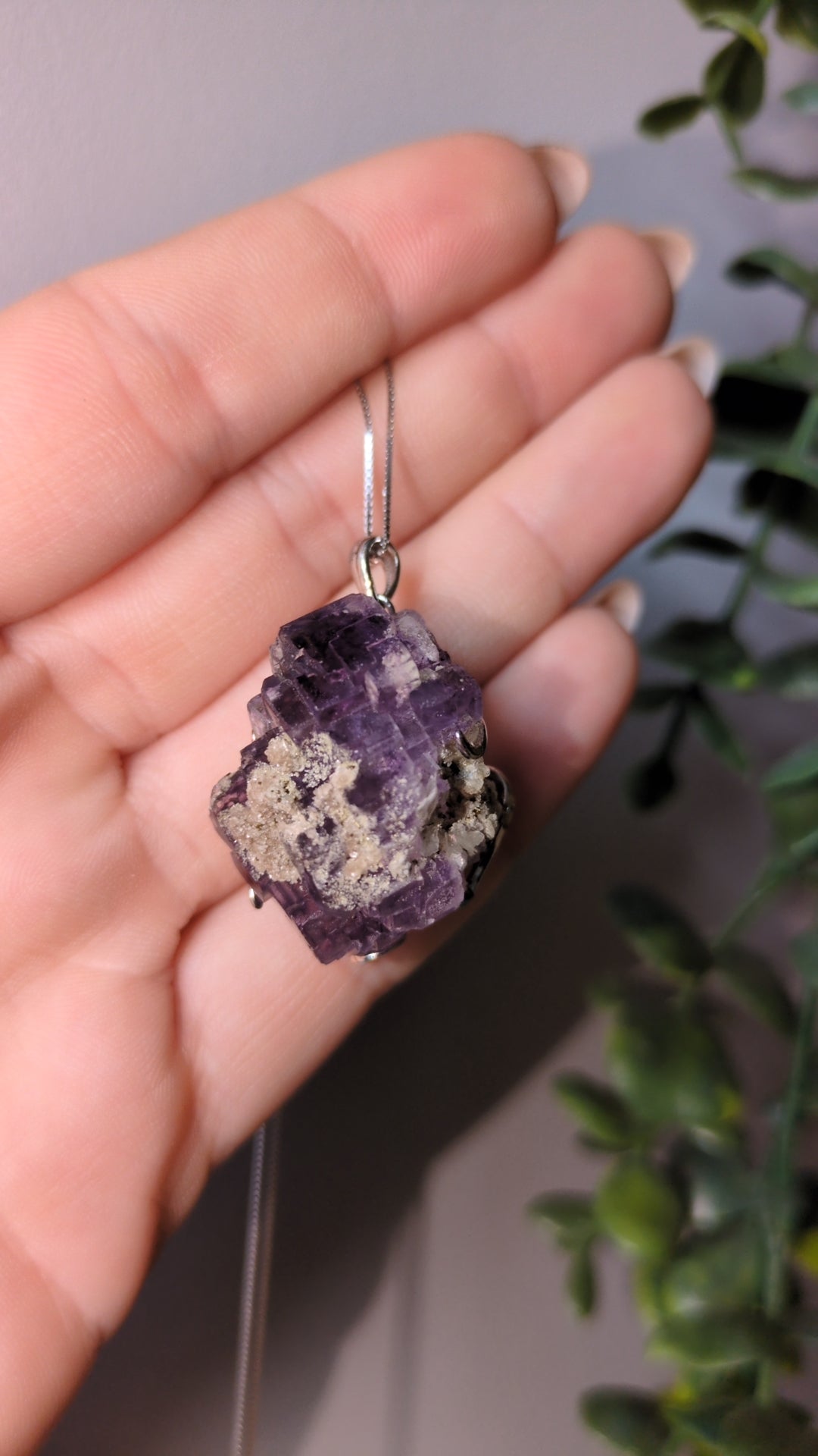 Purple flourite pendant ✨