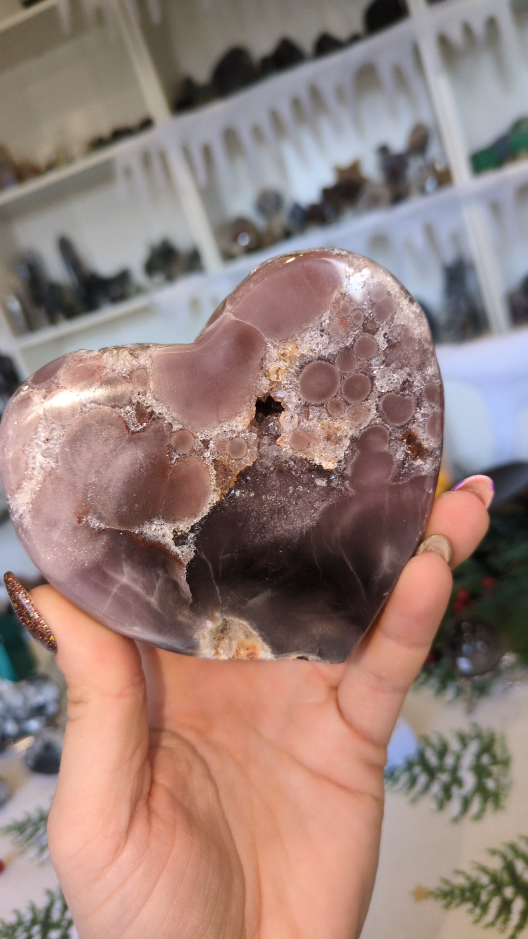 Pink amethyst heart on stand ✨