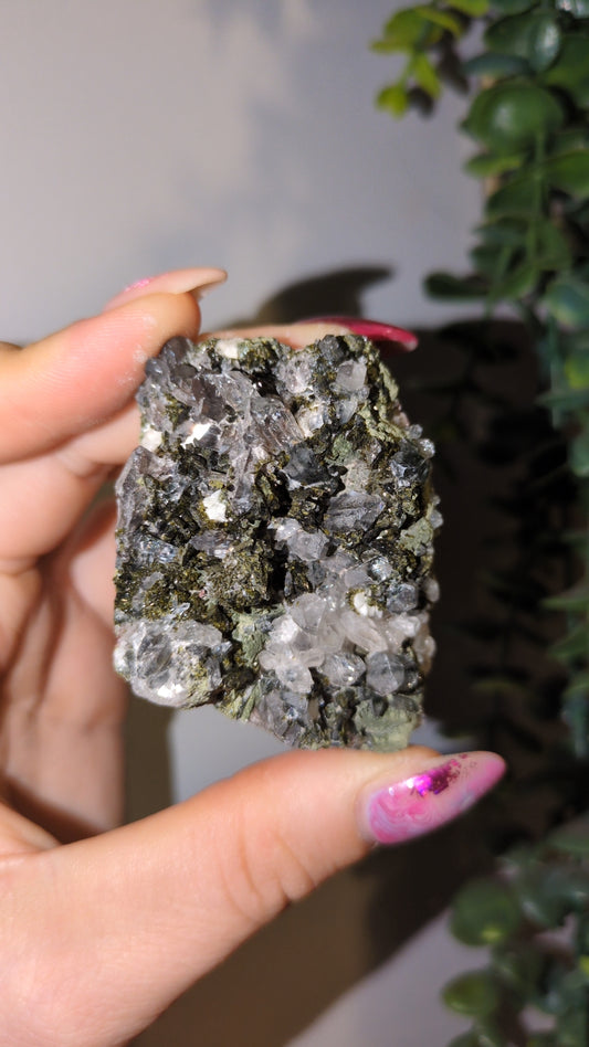 Epidote & quartz (28) ✨