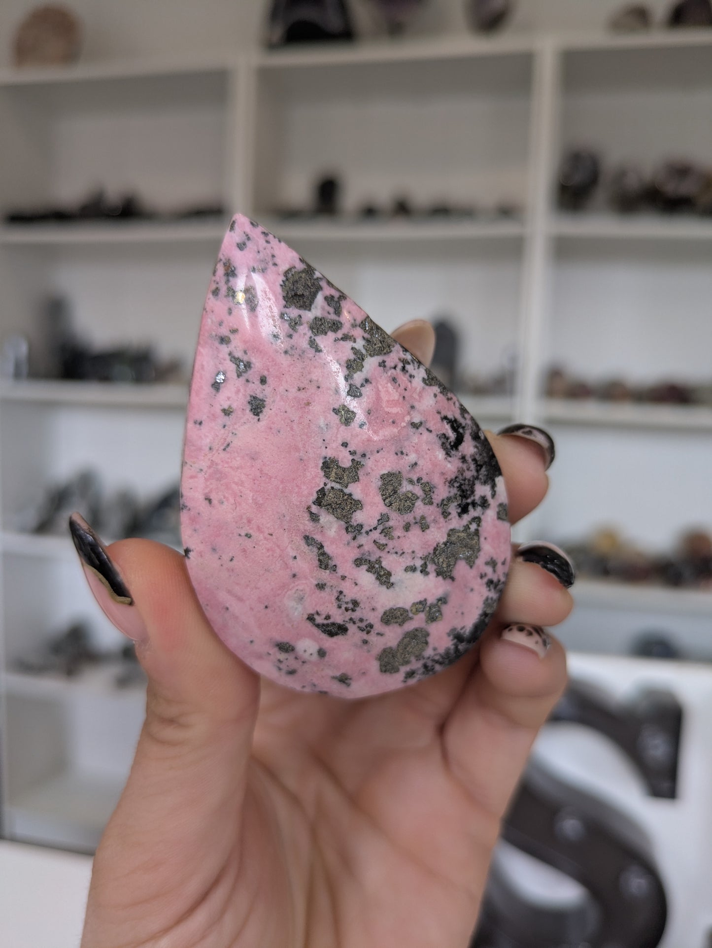 Peruvian rhodonite ✨ B