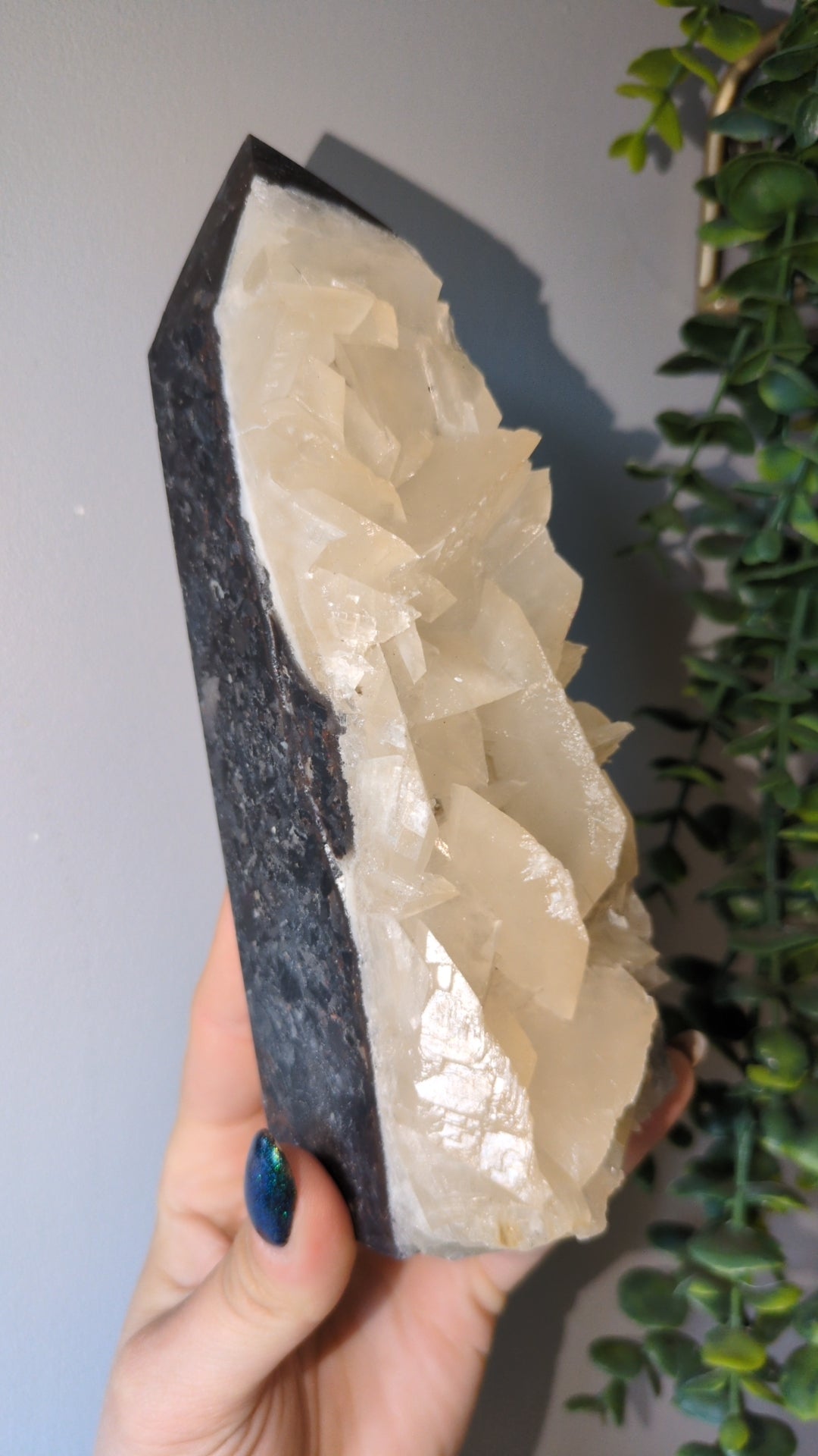 Large calcite tower ✨