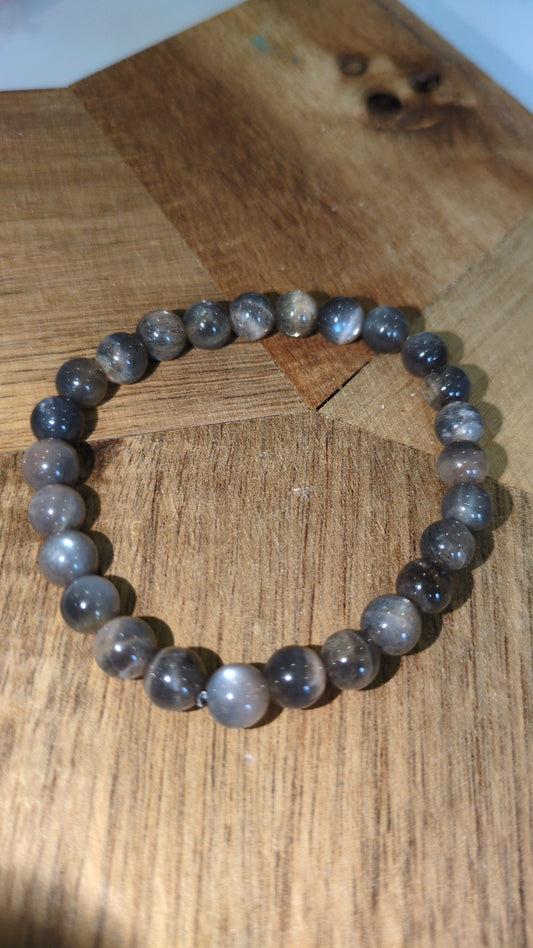 Black moonstone/ sunstone braclet ✨