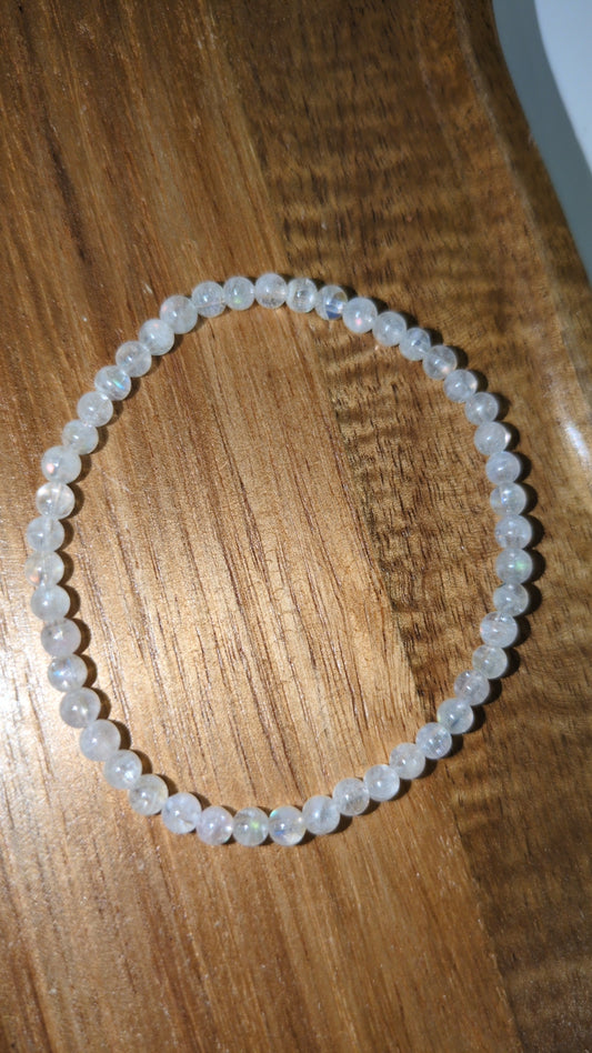 White moonstone from Madagascar ✨