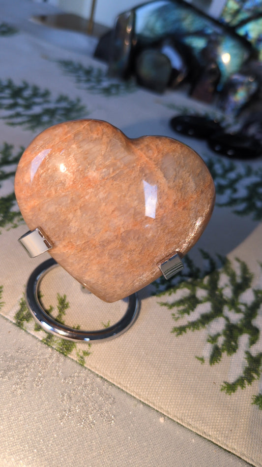 Peach moonstone heart ✨B