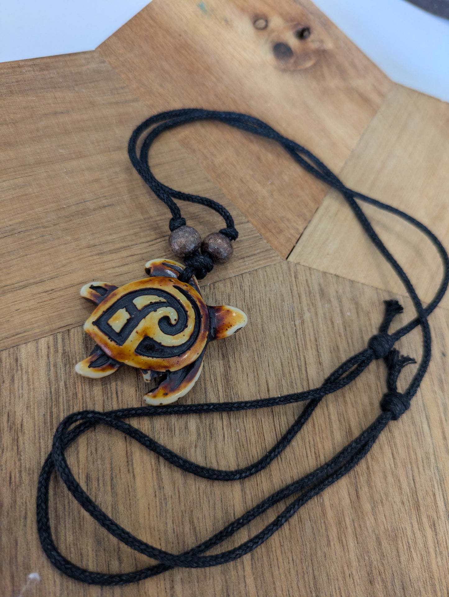 Turtle rope necklace