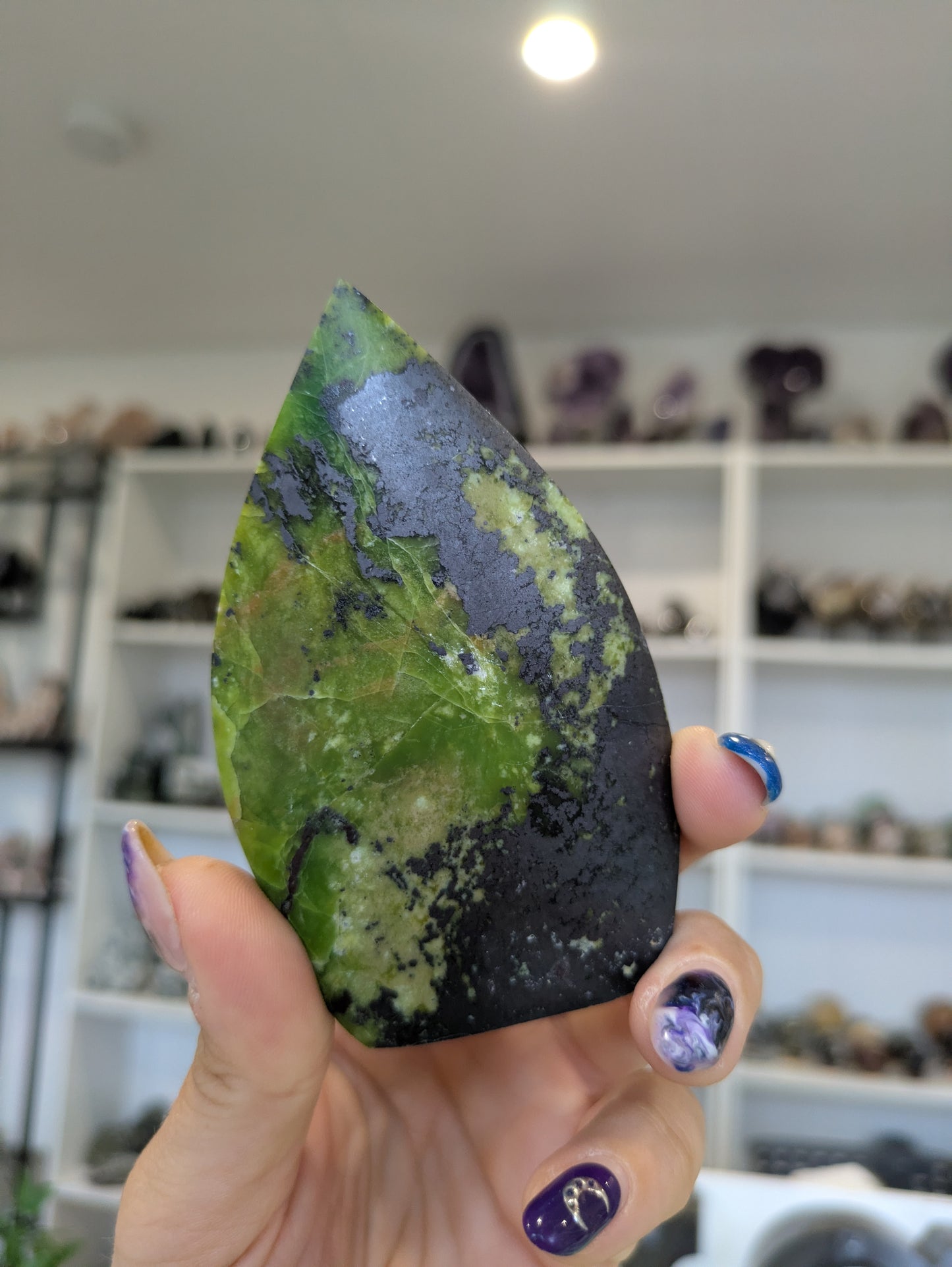 Green opal teardrop ✨