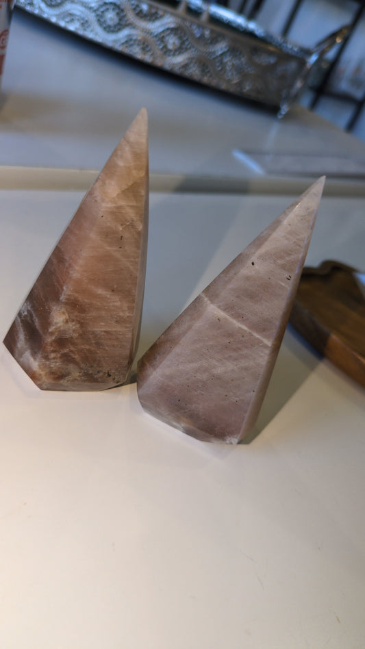 Moonstone/sunstone diamond 💎