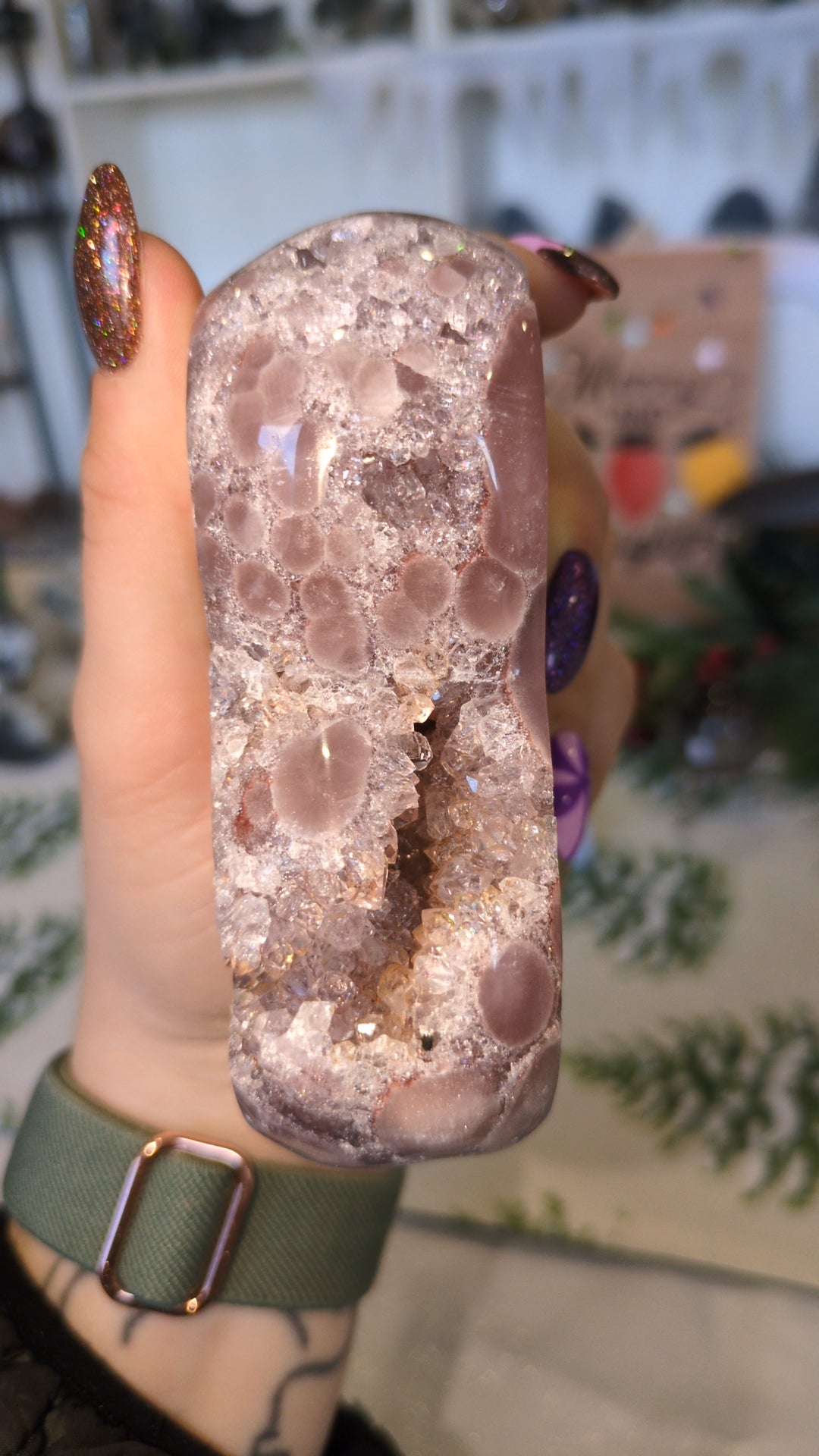 Pink amethyst heart on stand ✨