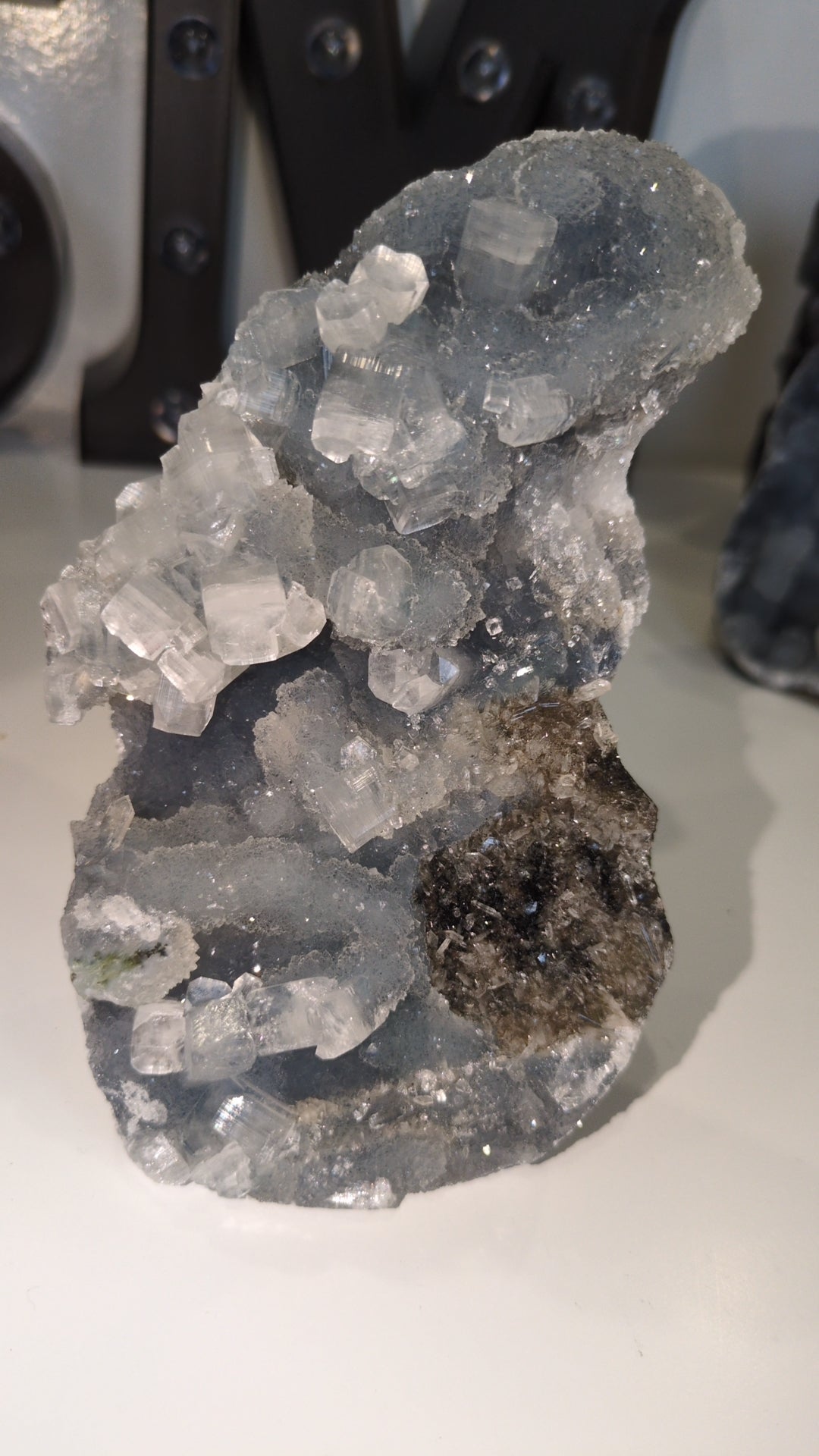 Apophyllite on blue chalcedony ✨ G