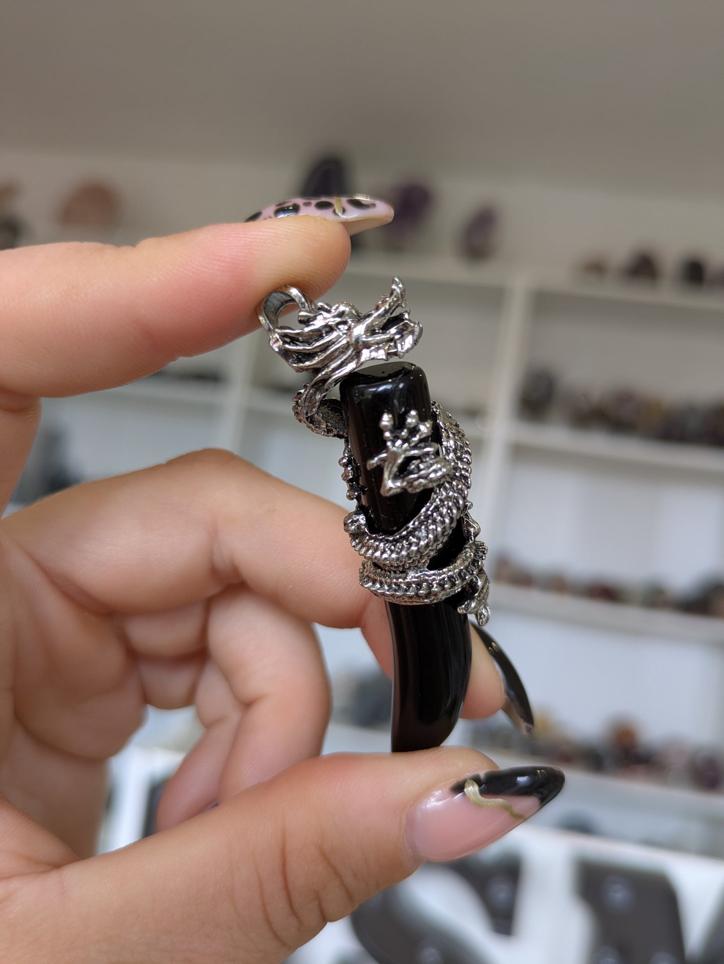 Dragon obsidian pendant ✨
