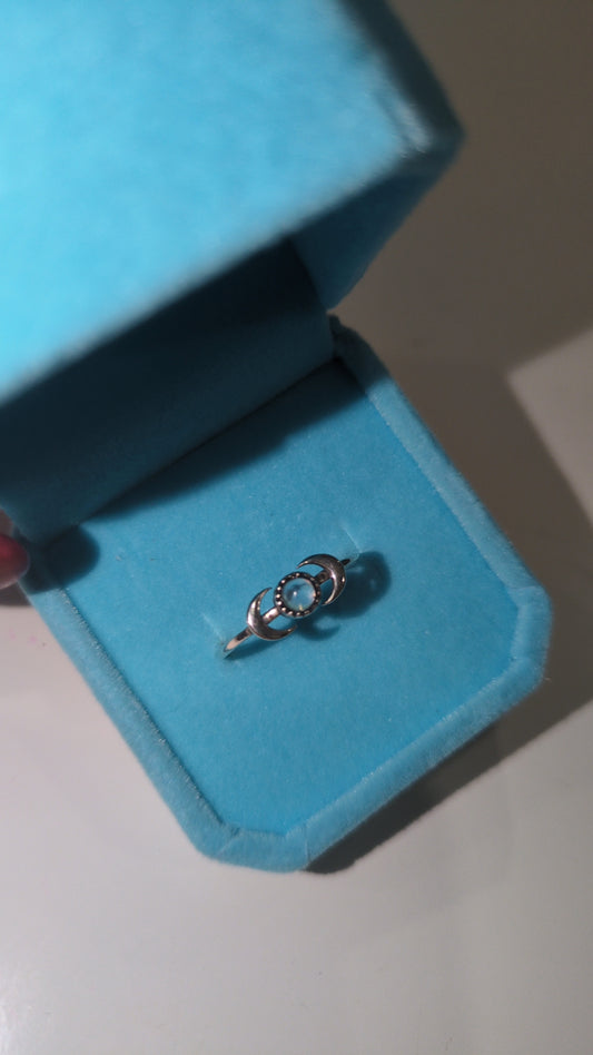 Moonstone ring ✨