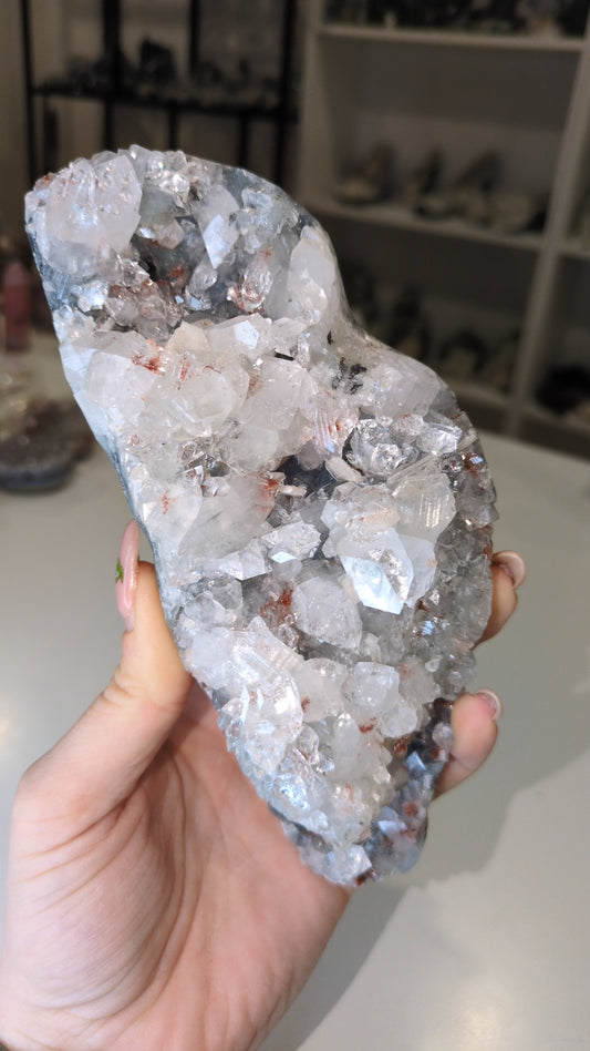 Diamond Apophyllite with hematite ✨ D