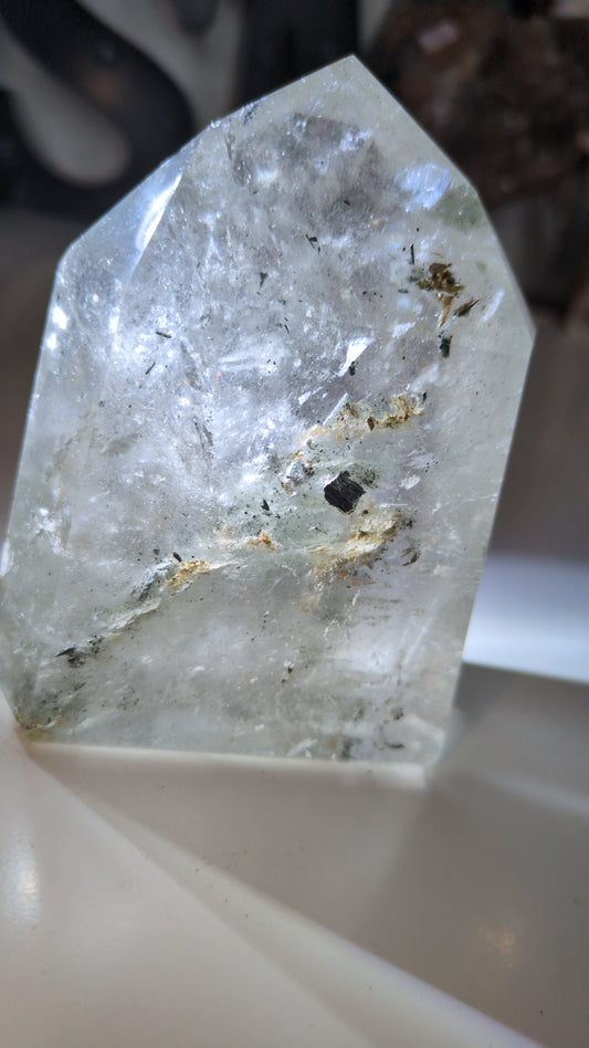 Chlorite included quartz tower ✨