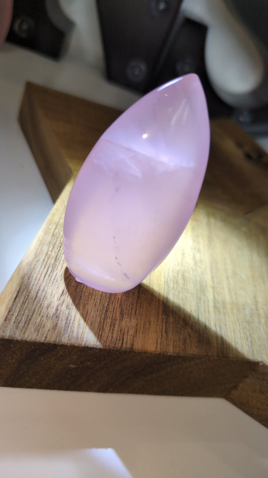 Rose quartz tear drop ✨