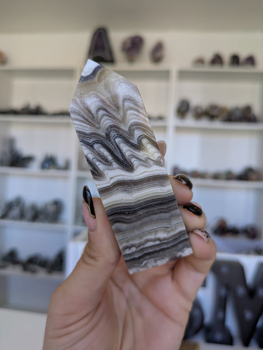 Banded calcite tower ✨