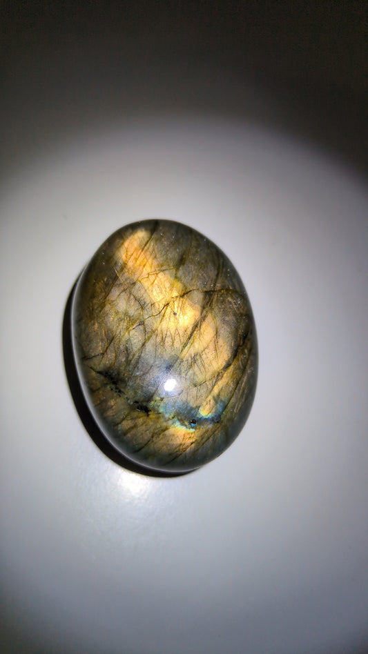 Labradorite palm ✨