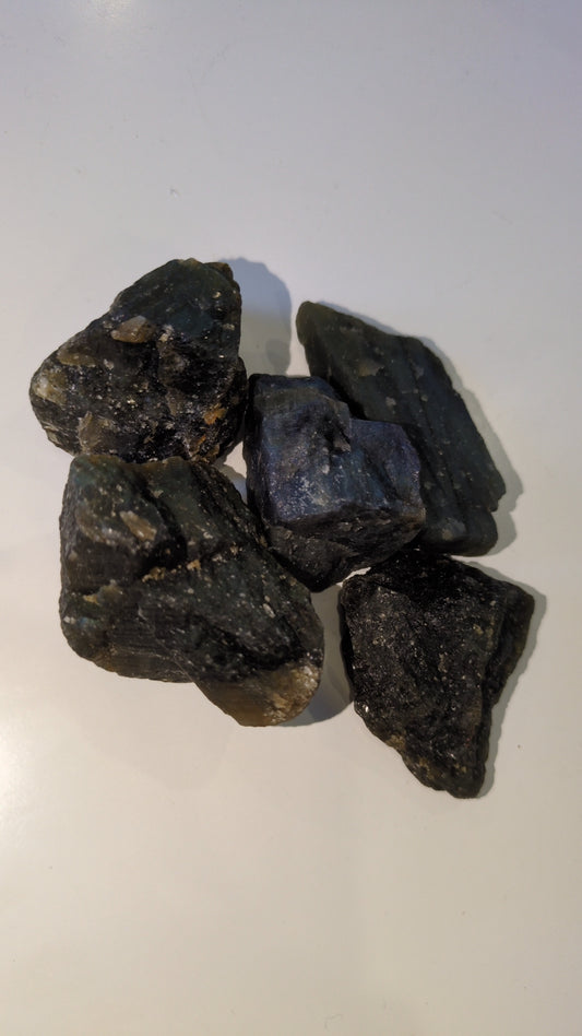 Raw Labradorite ✨