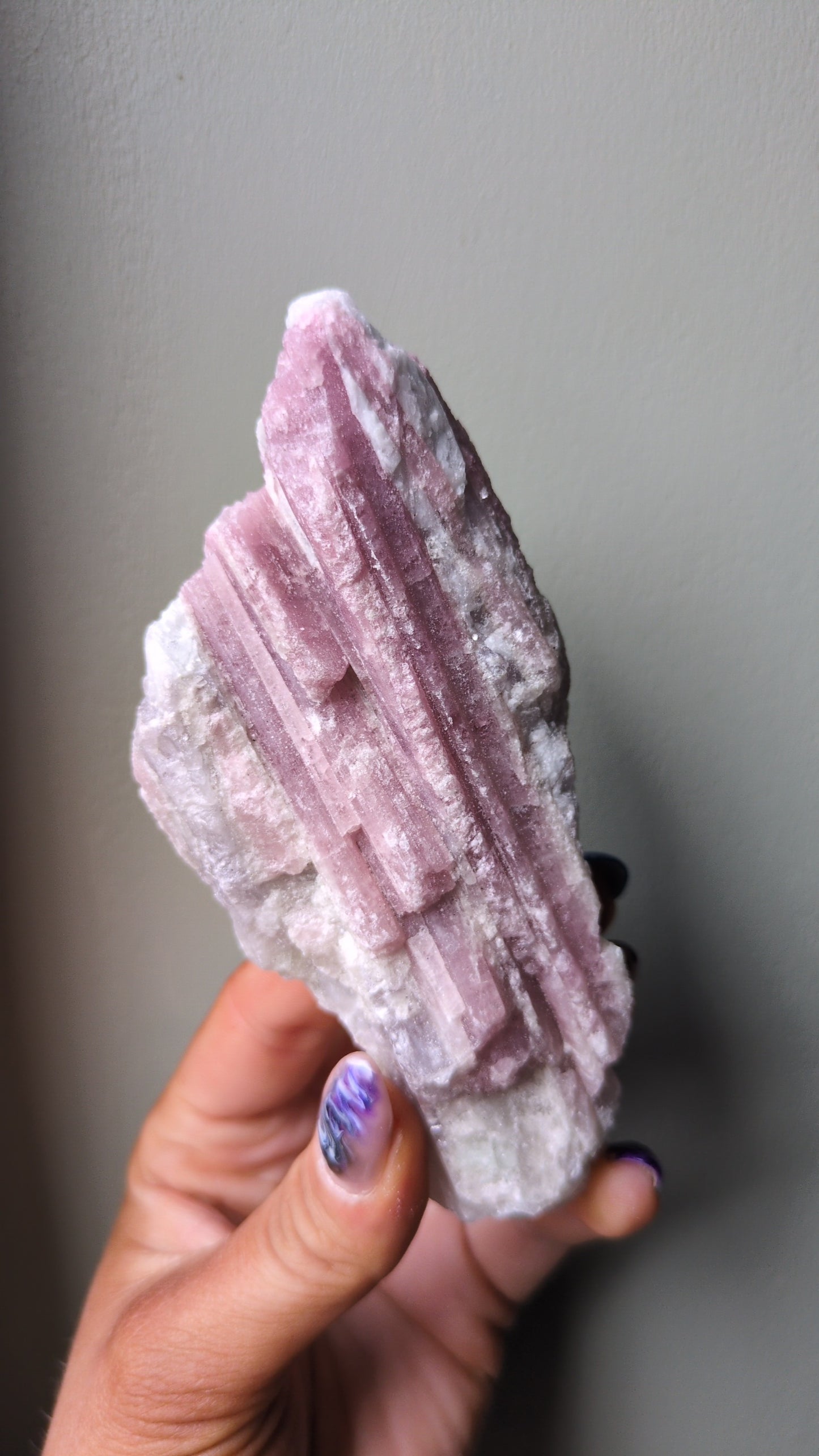 Raw pink tourmaline and mica ✨