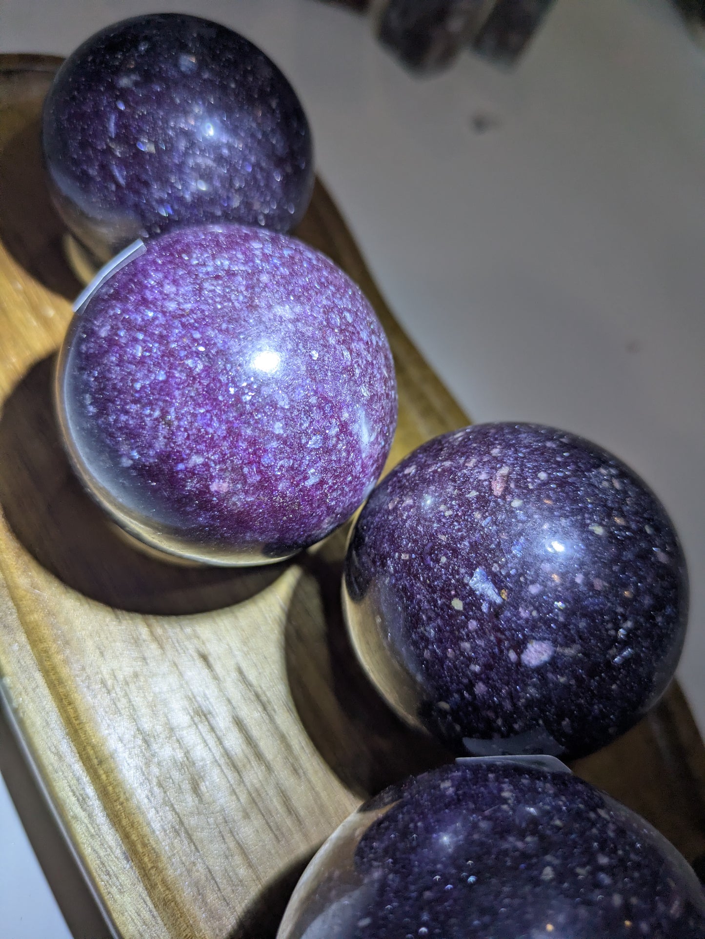Mica and iolite spheres ✨