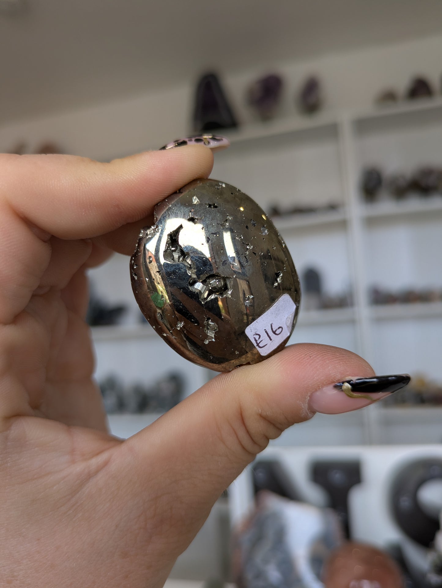 Pyrite palm ✨ B