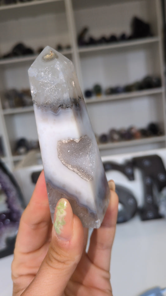 Agate tower with druzy ✨