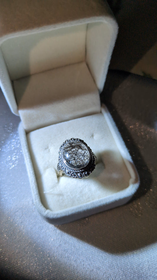 High quality black tourmaline in quartz ring ✨