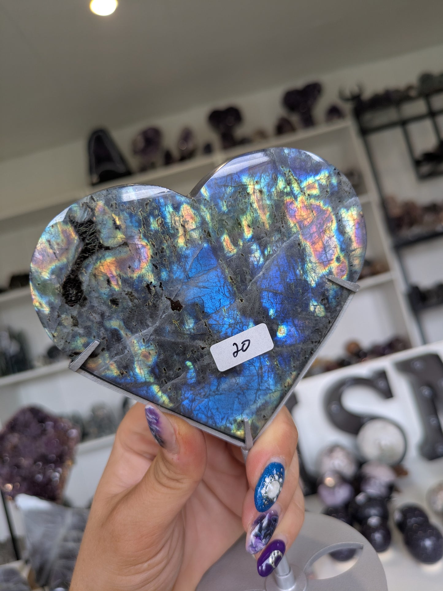 Labradorite heart on stand ✨