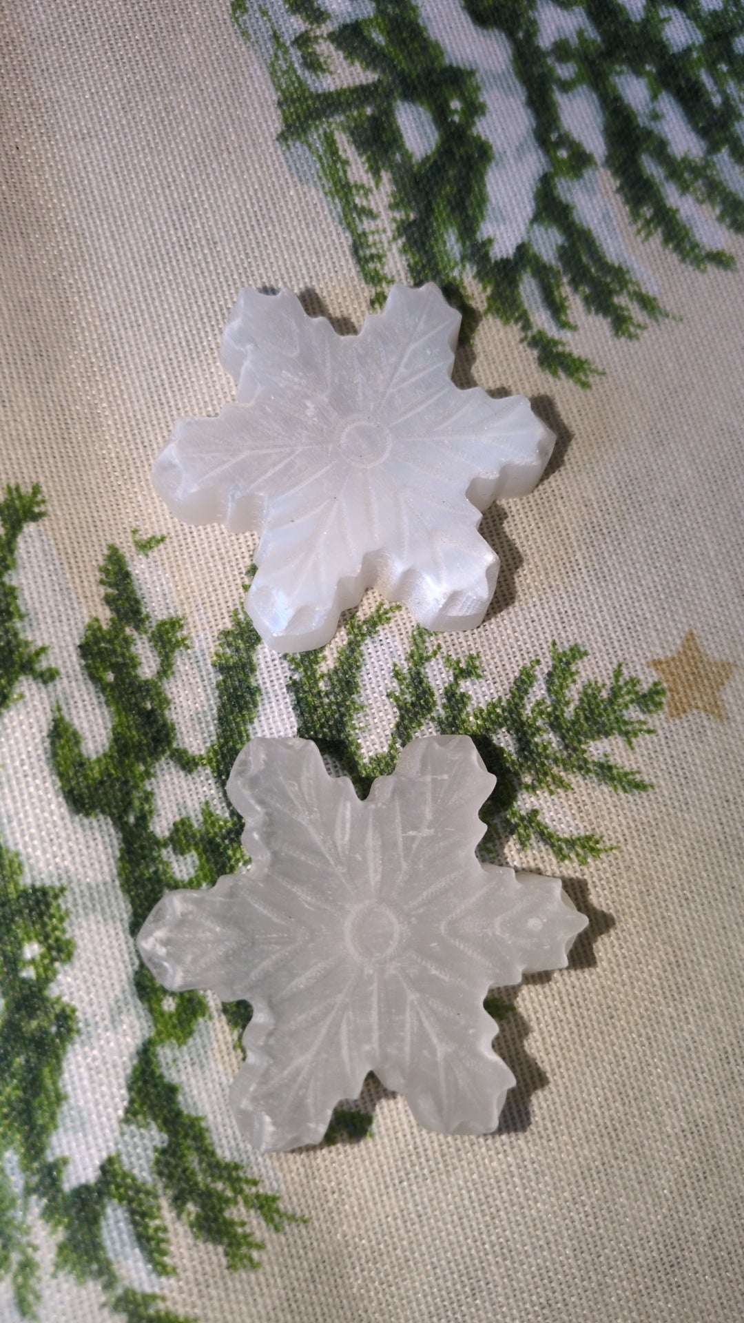 Satin spar snowflakes ❄️