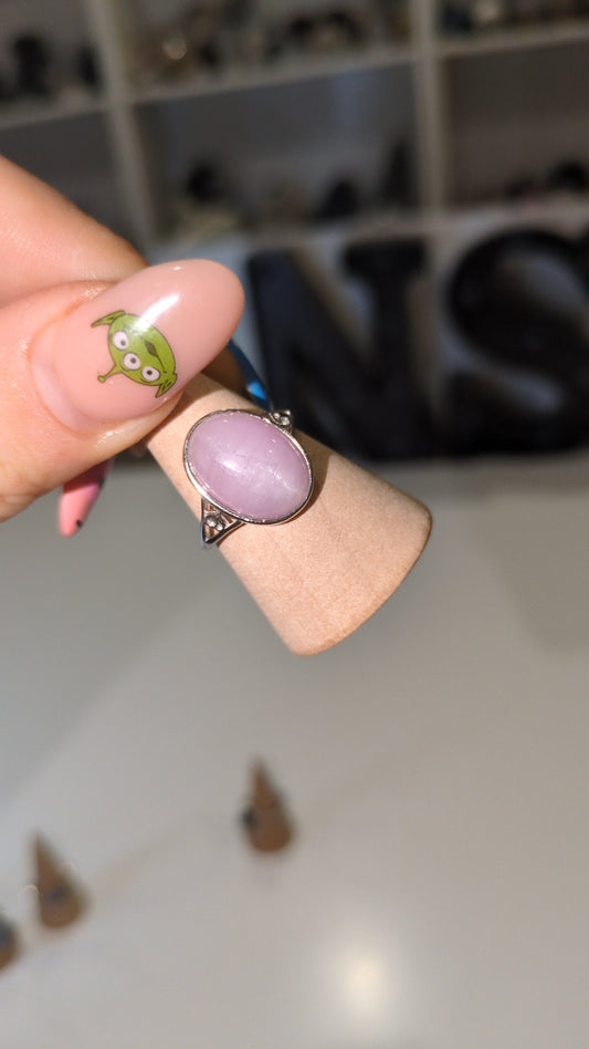 Kunzite ring ✨