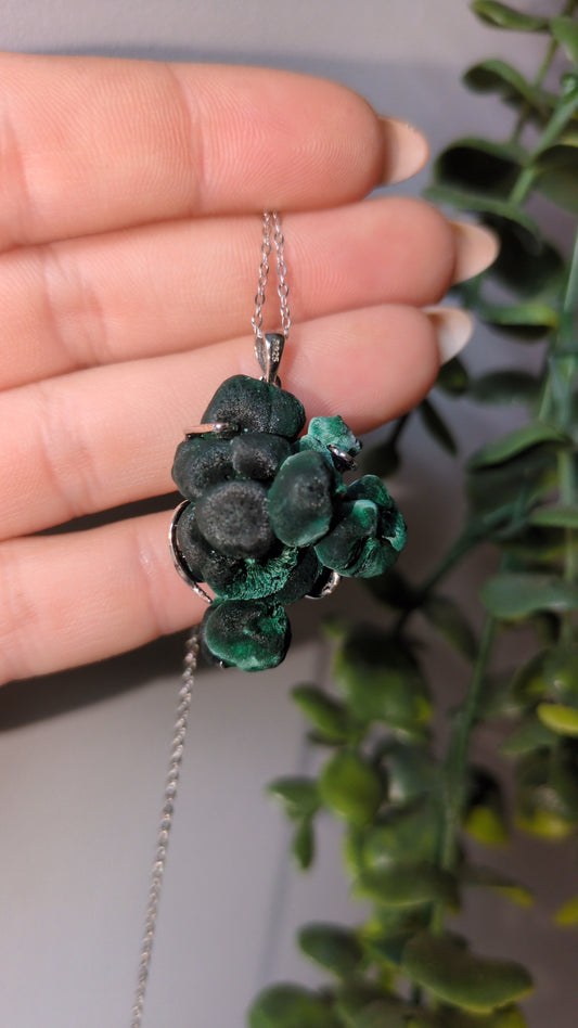 Malachite pendant ✨
