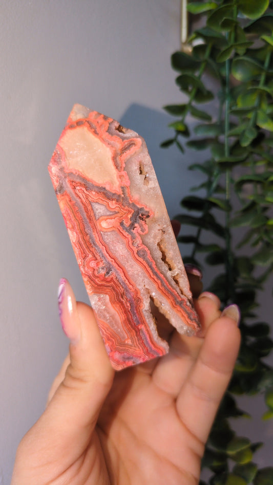 Mexican lace agate tower ✨