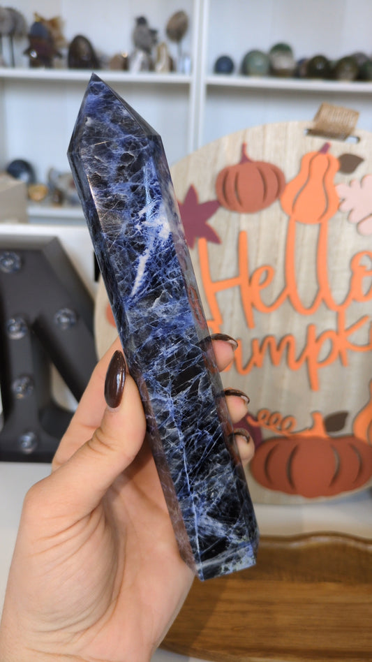 Sodalite tower with black 🖤