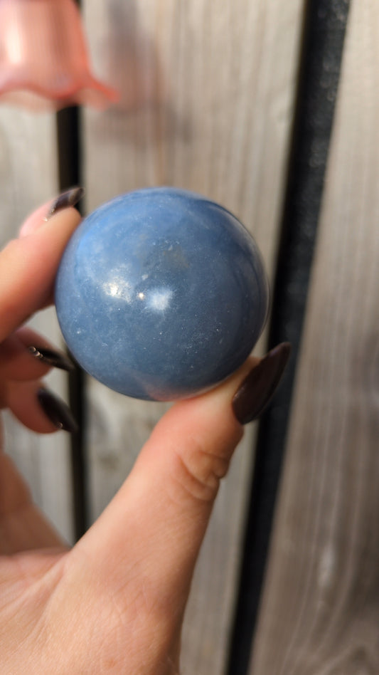 Angelite sphere ✨ B