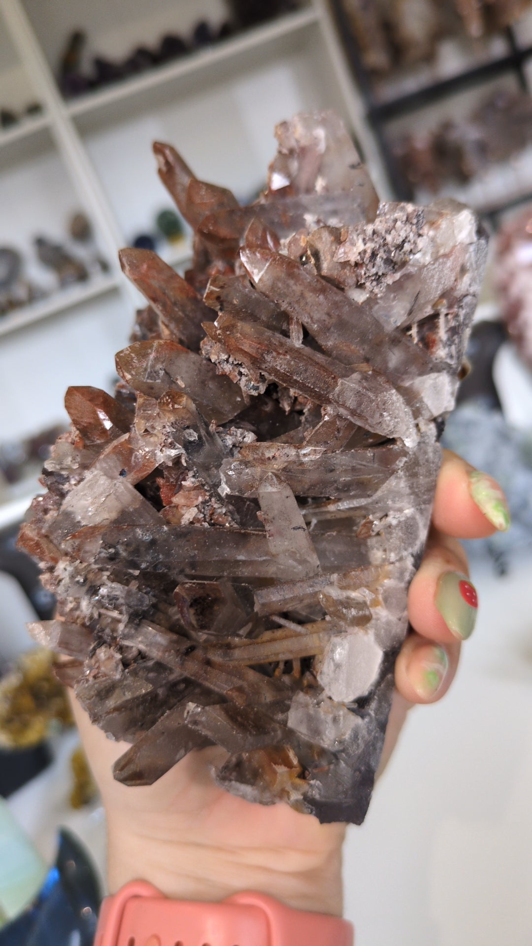 Large red quartz cluster ✨