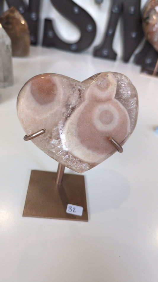Pink amethyst heart ❤️